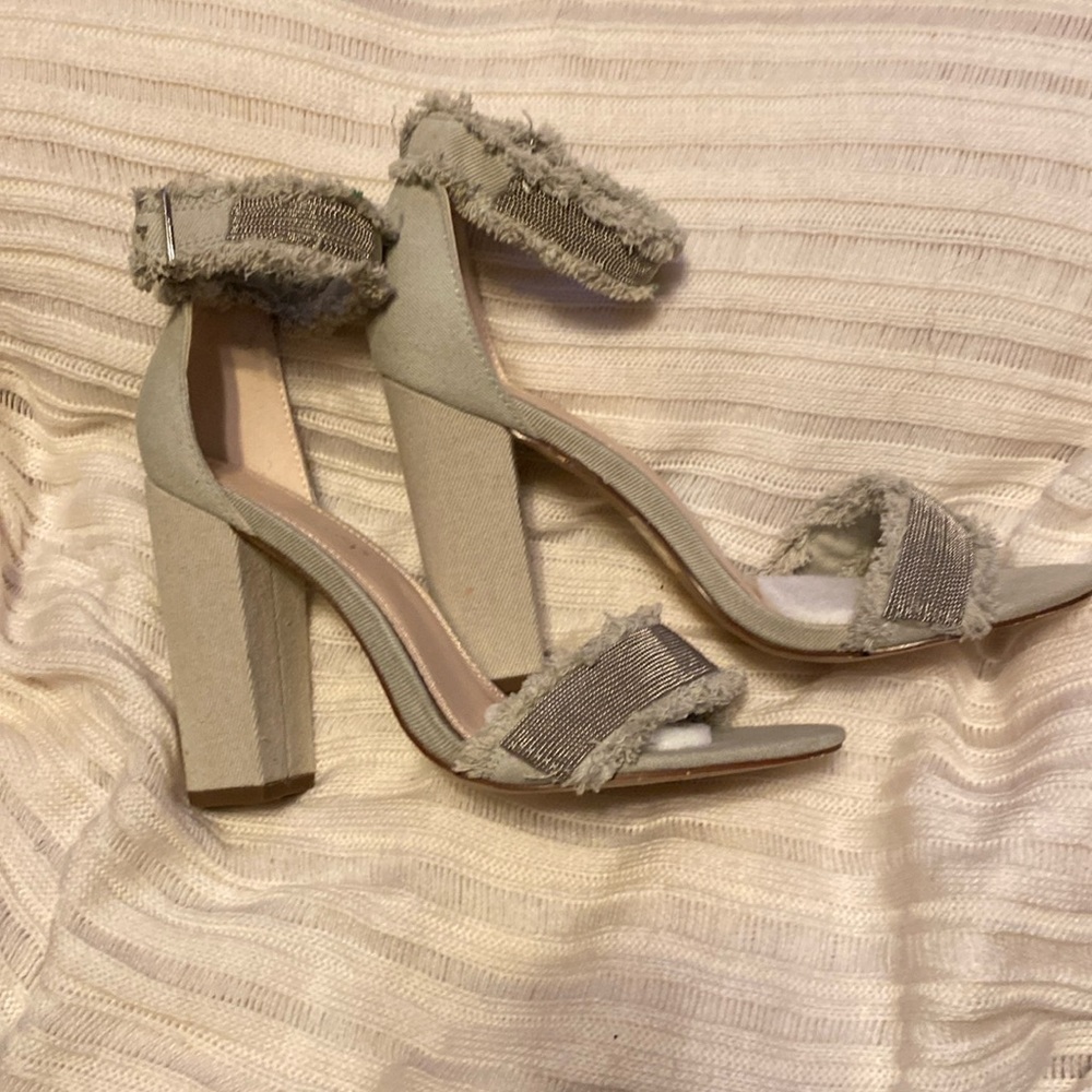Liliana Sandals